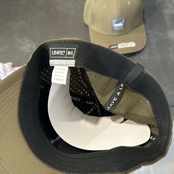 Unrl golf flex fit hat M/L - Picture 2 of 5